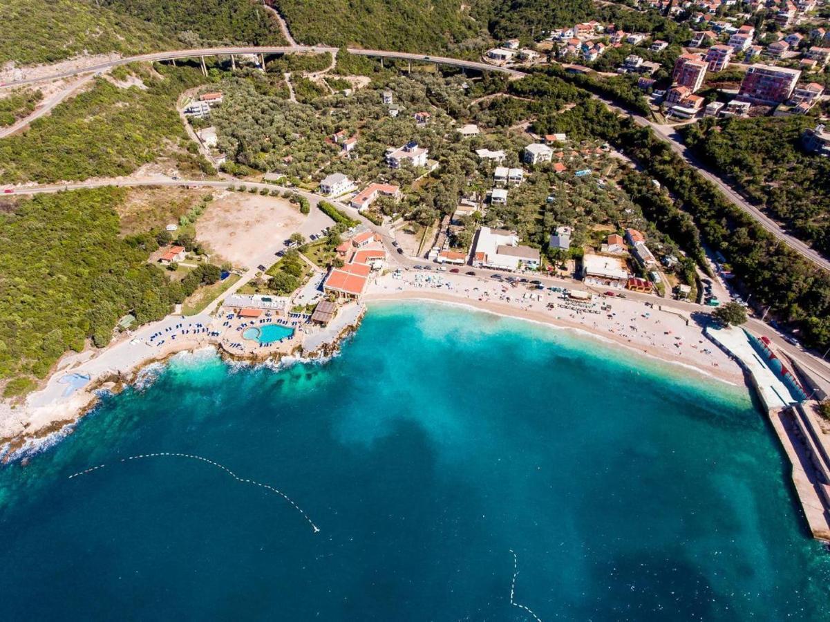 Villa Perla Utjeha Exteriör bild